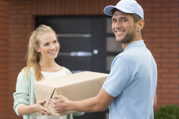 5 things that make a courier service the best in 2023