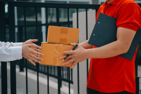 No Surprises, Just Satisfaction: Transparent Pricing in Customer-Friendly Courier Services
